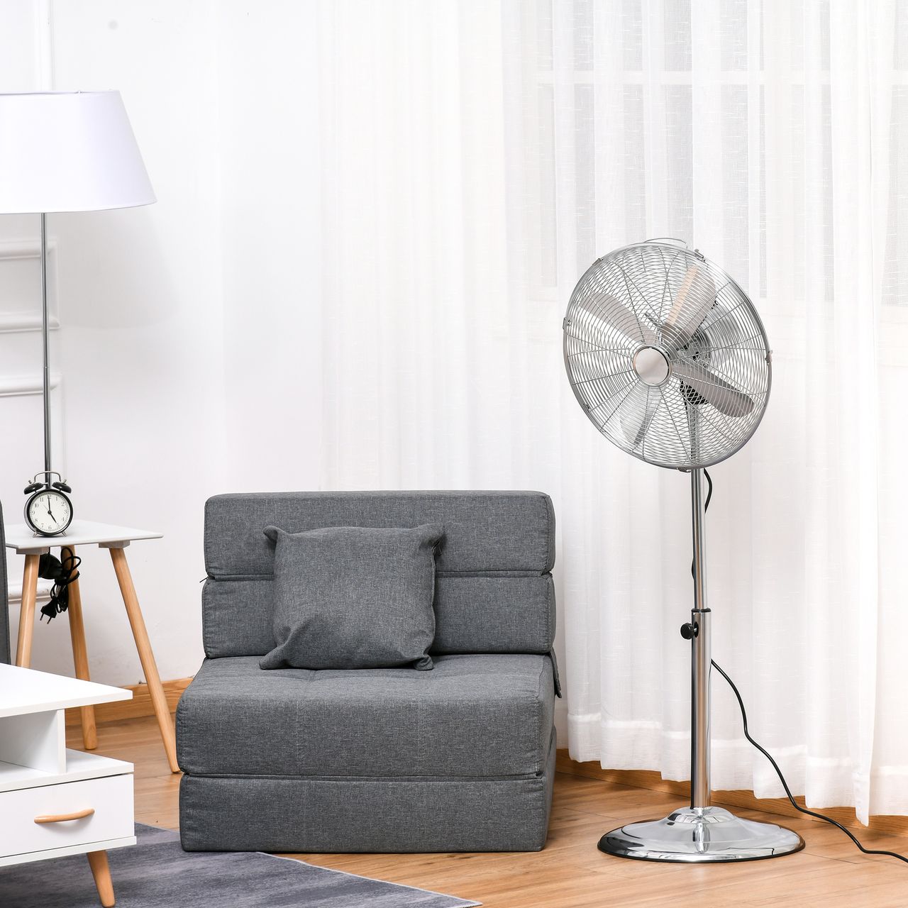 HOMCOM 120 cm Standventilator, Ventilator, Höhenverstellbarer Lüfter, 3 Geschwindigkeitsstufen, Verstellbarer Neigungswinkel, Stahl, Silber