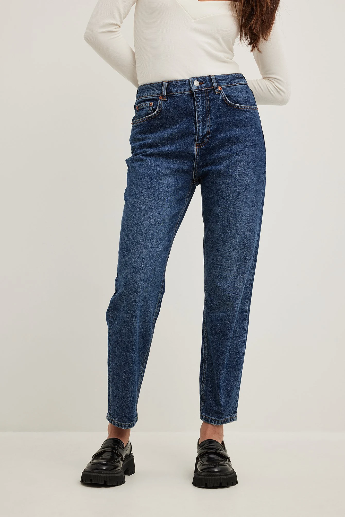 Mom Jeans mit hoher Taille