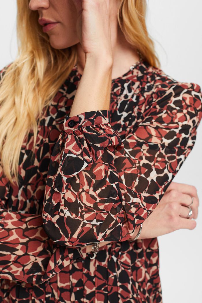 Recycelt: gemustertes Chiffonkleid