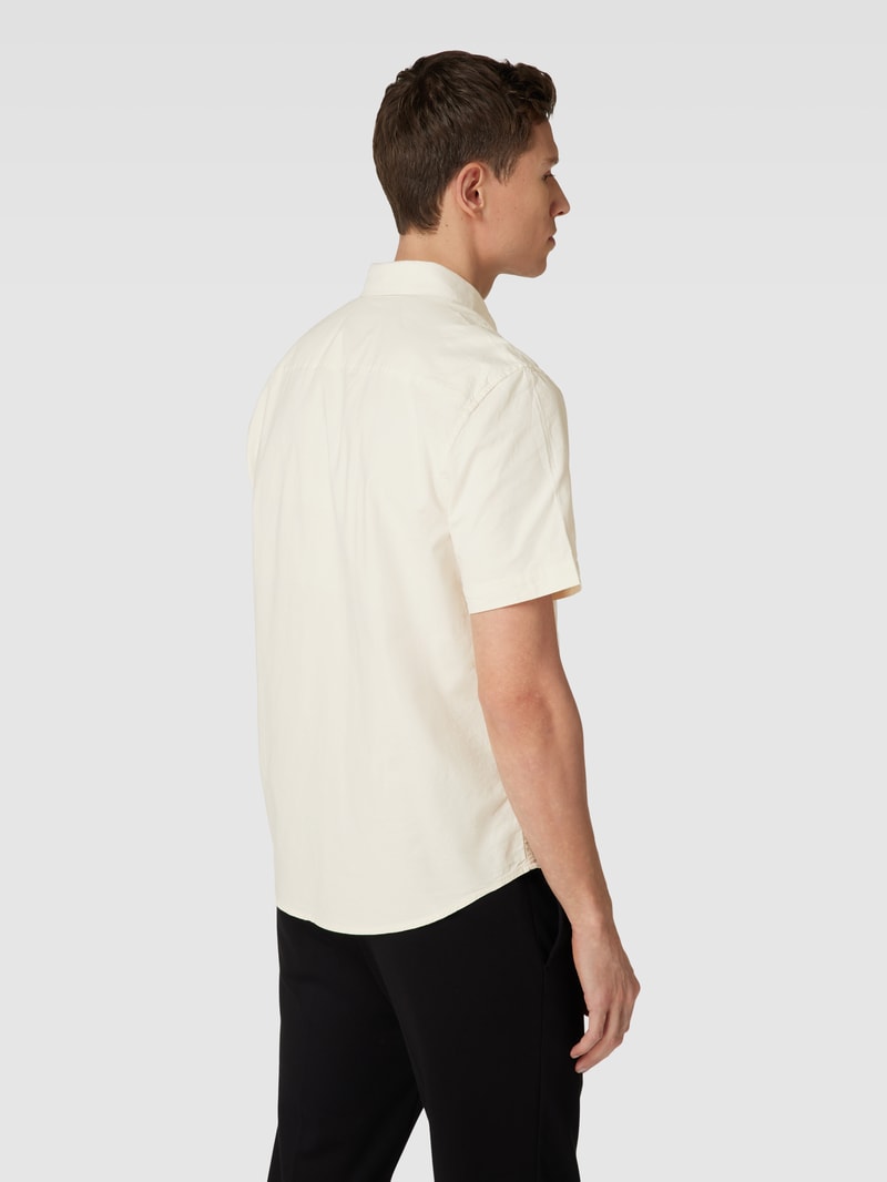Freizeithemd mit Brusttasche in offwhite
