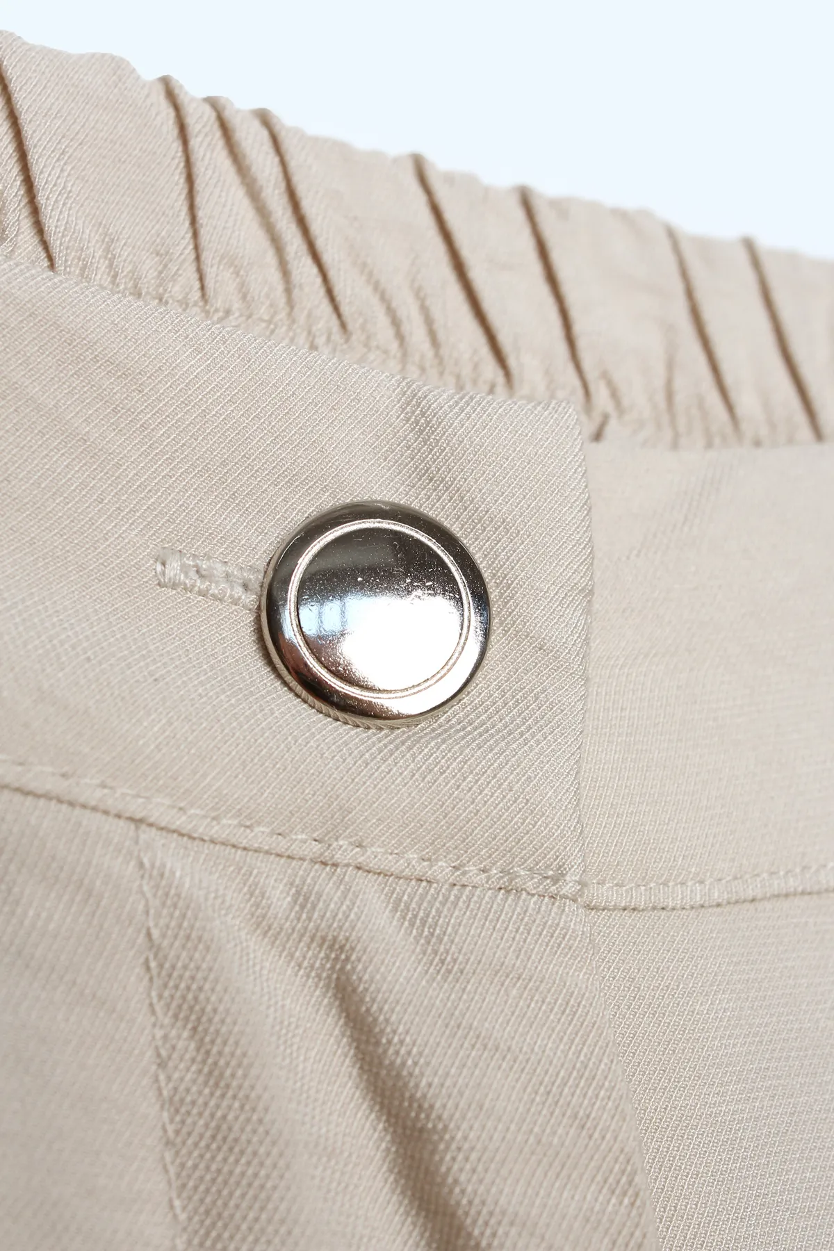 ALLDAY  Beiger Viskose-Hosenanzug mit Schlitz und detailliertem Detail