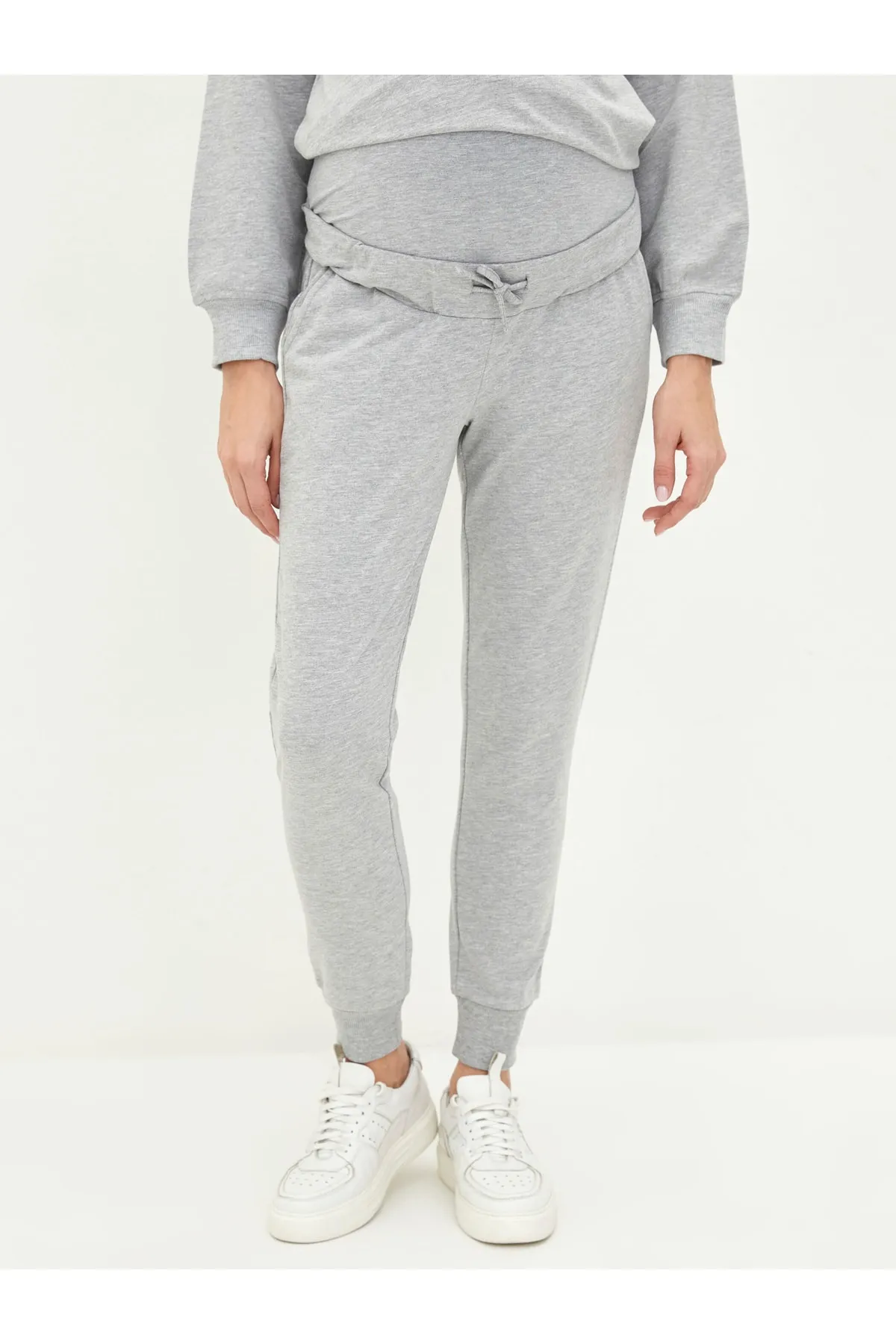 LC Waikiki  LCW – Gerade Umstands-Jogginghose mit Baucheinsätzen