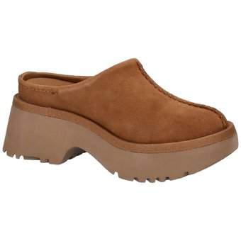 UGG New Heights Clog in braun
