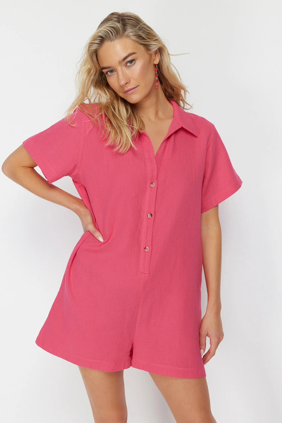 Trendyol Collection  Fuchsia Wide Fit Overall aus gewebtem Musselin aus 100 % Baumwolle TBESS23TU00001