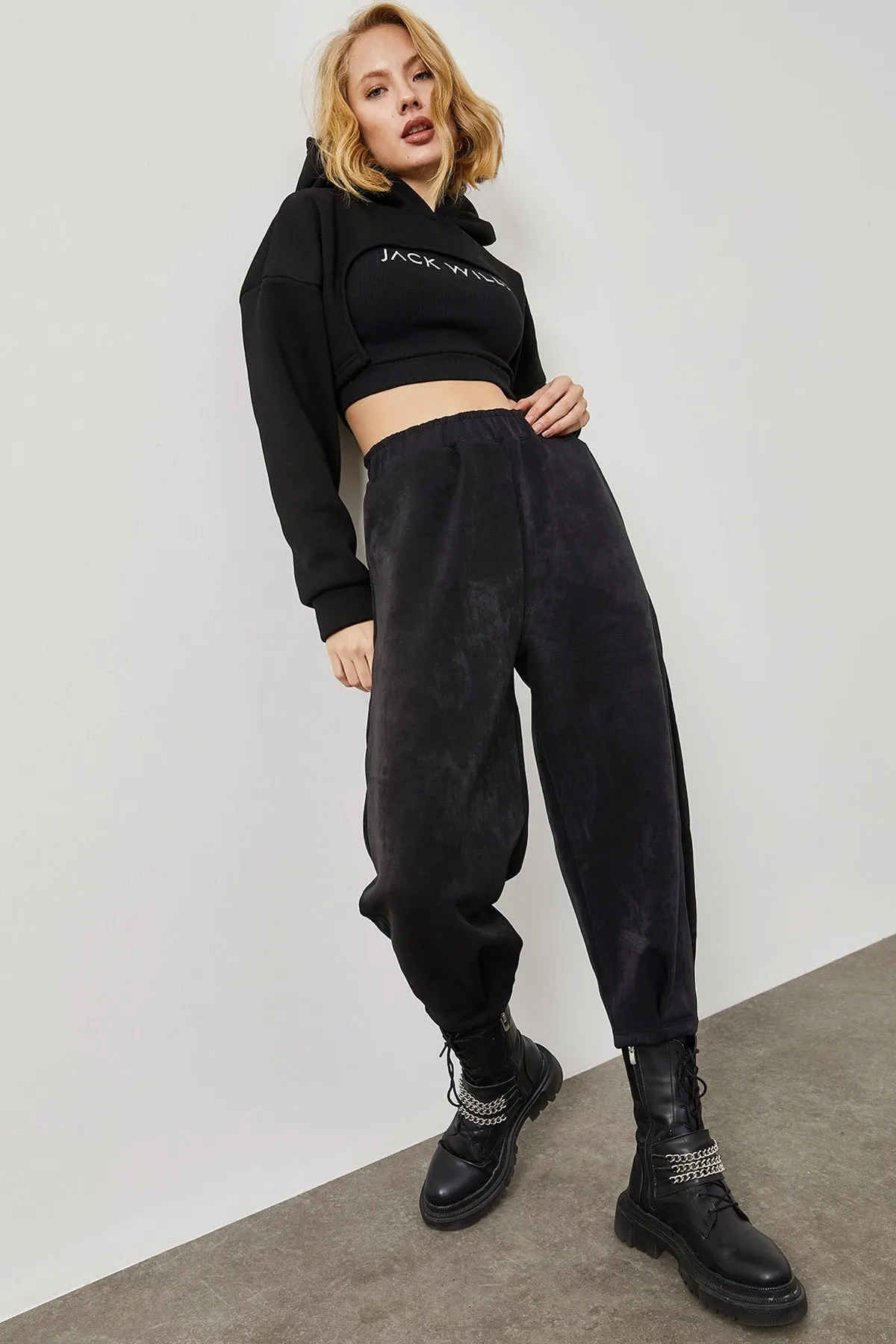 XHAN  Schwarze Wildleder-Jogginghose für Damen 2KZK8-12212-02
