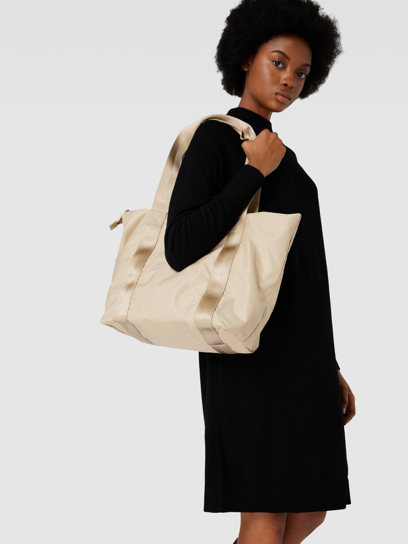 Shopper mit Label-Detail Modell 'ELIF' in sand