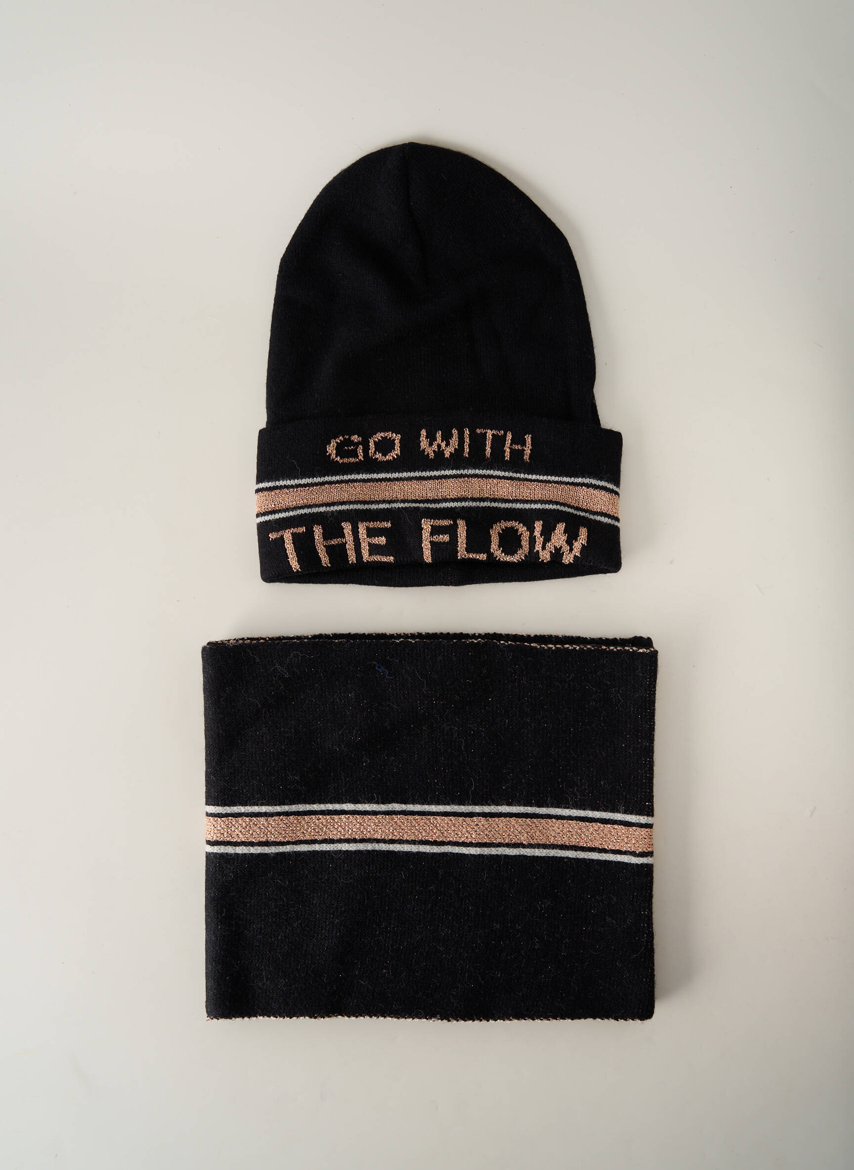 Beckaro Bonnets Fille couleur noir