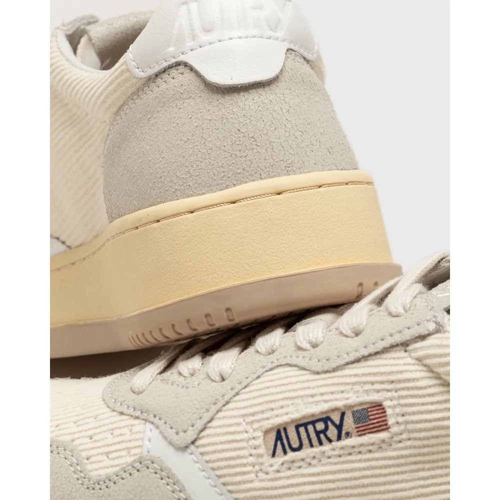 Autry Medalist W WMNS Low AULWCC02 / weiss