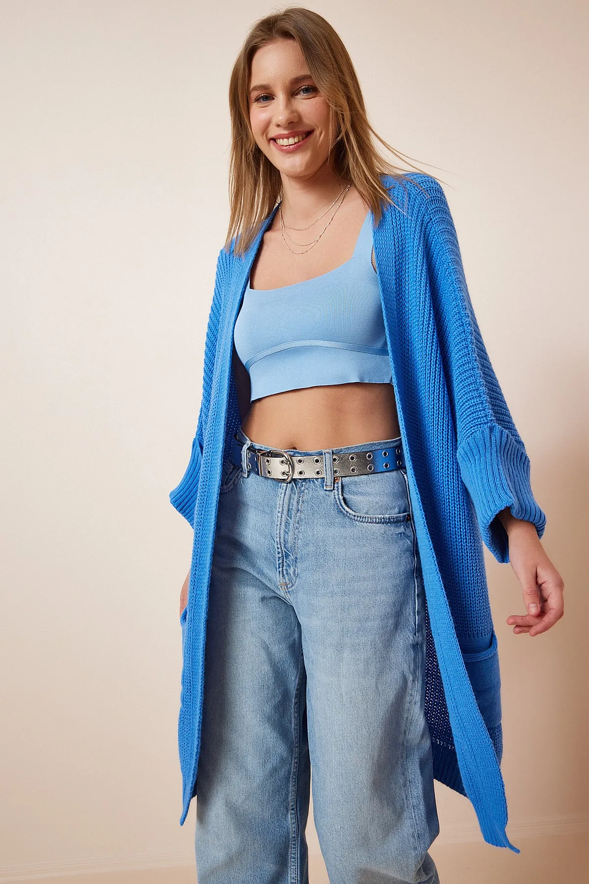 Happiness İstanbul  Übergroße Strickjacke mit langen Taschen für Damen in Blau AS00003H