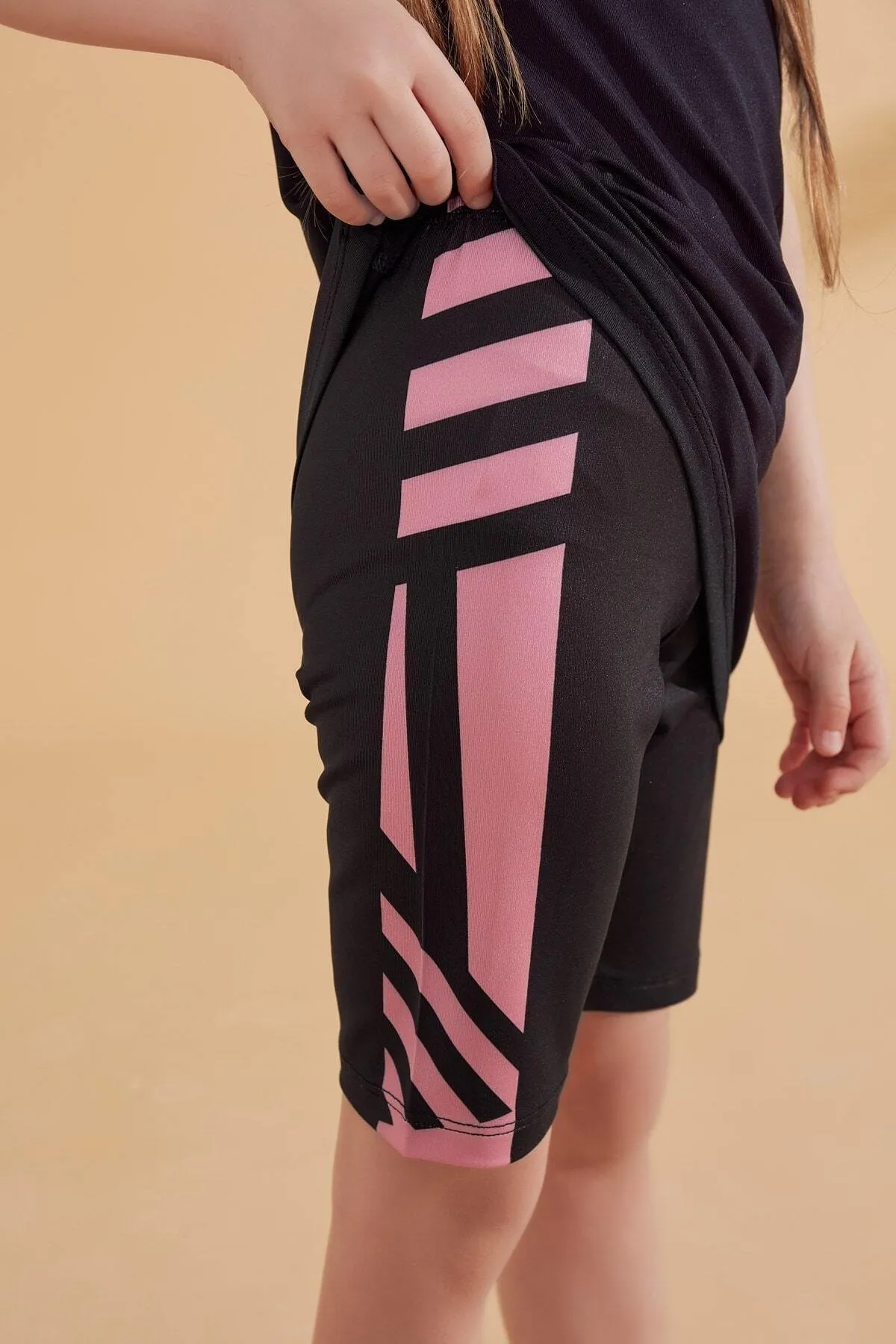 Marina  Schwarzer Kinder-Badeanzug mit Strumpfhose K2336