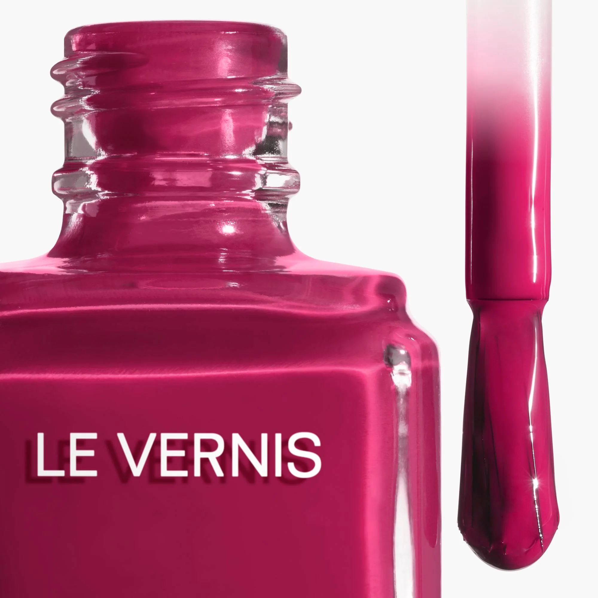 LE VERNIS - TRWAŁY KOLOR I BŁYSK