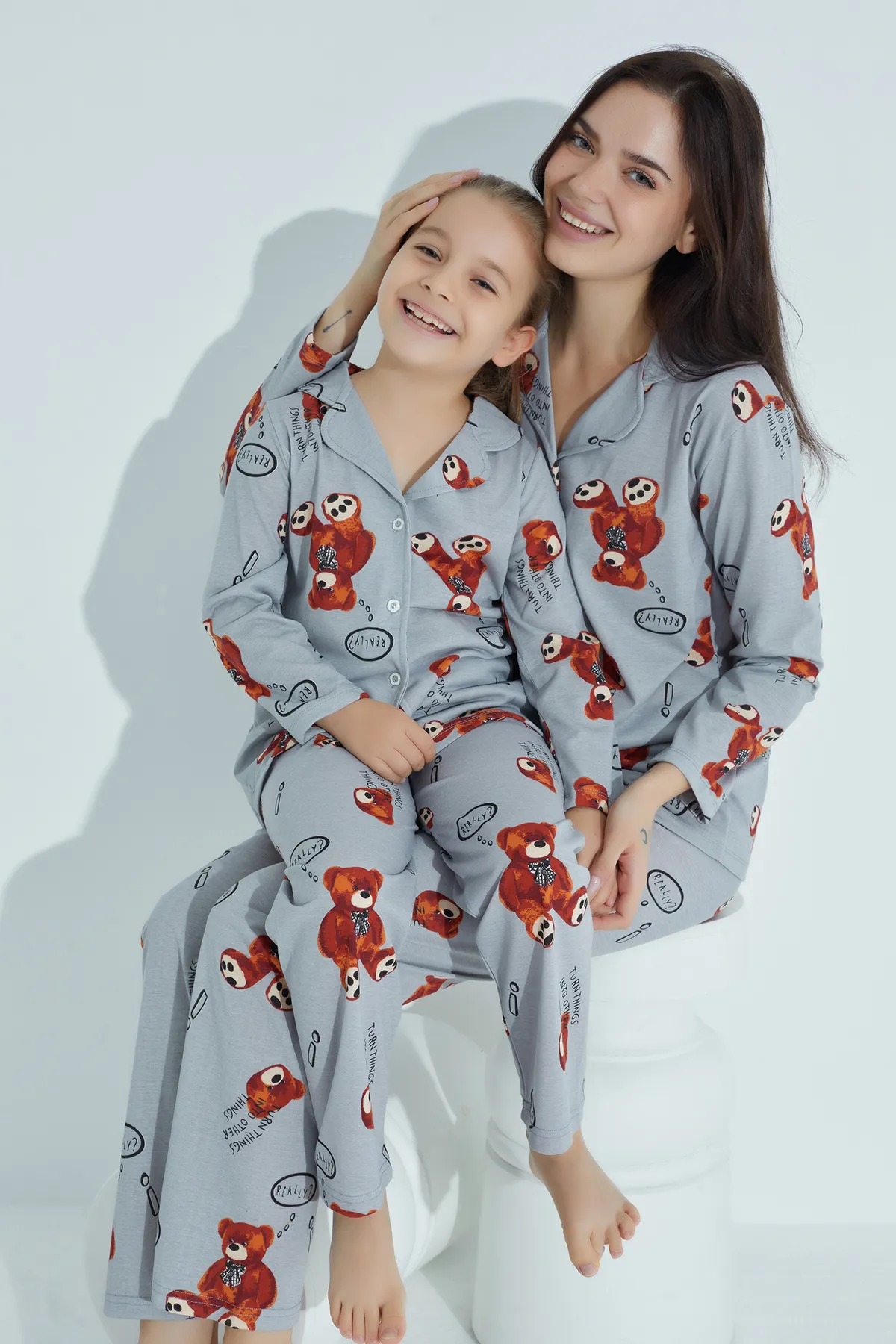 STRAWBERRY  Pyjama-Set aus Baumwolle mit Knöpfen