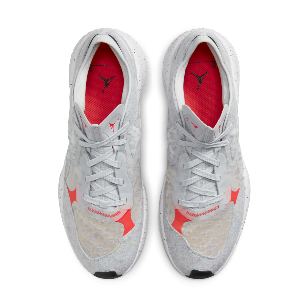 NIKE JORDAN Delta 3 Low DN2647-002 / grau