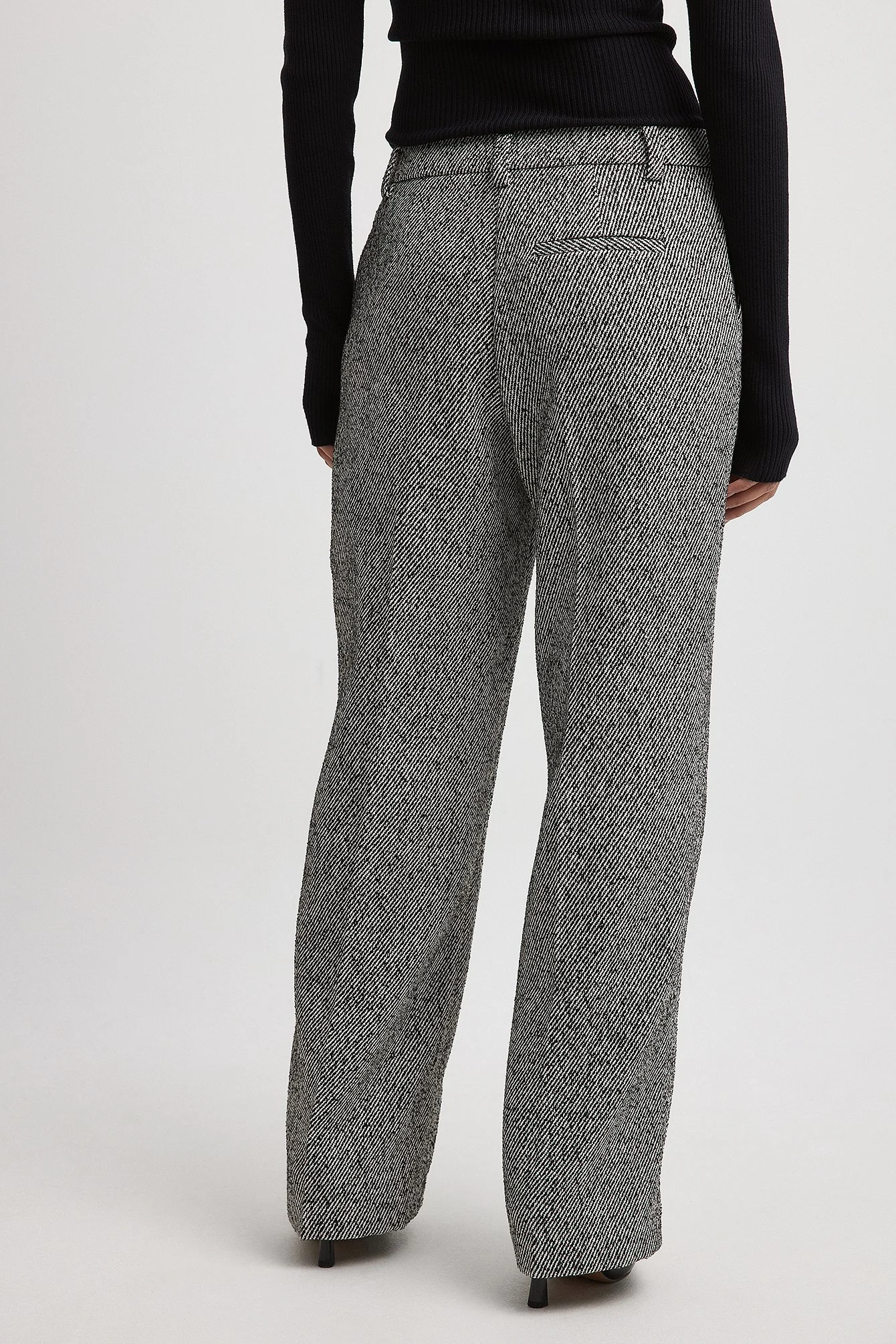 Taillierte Tweed-Hose