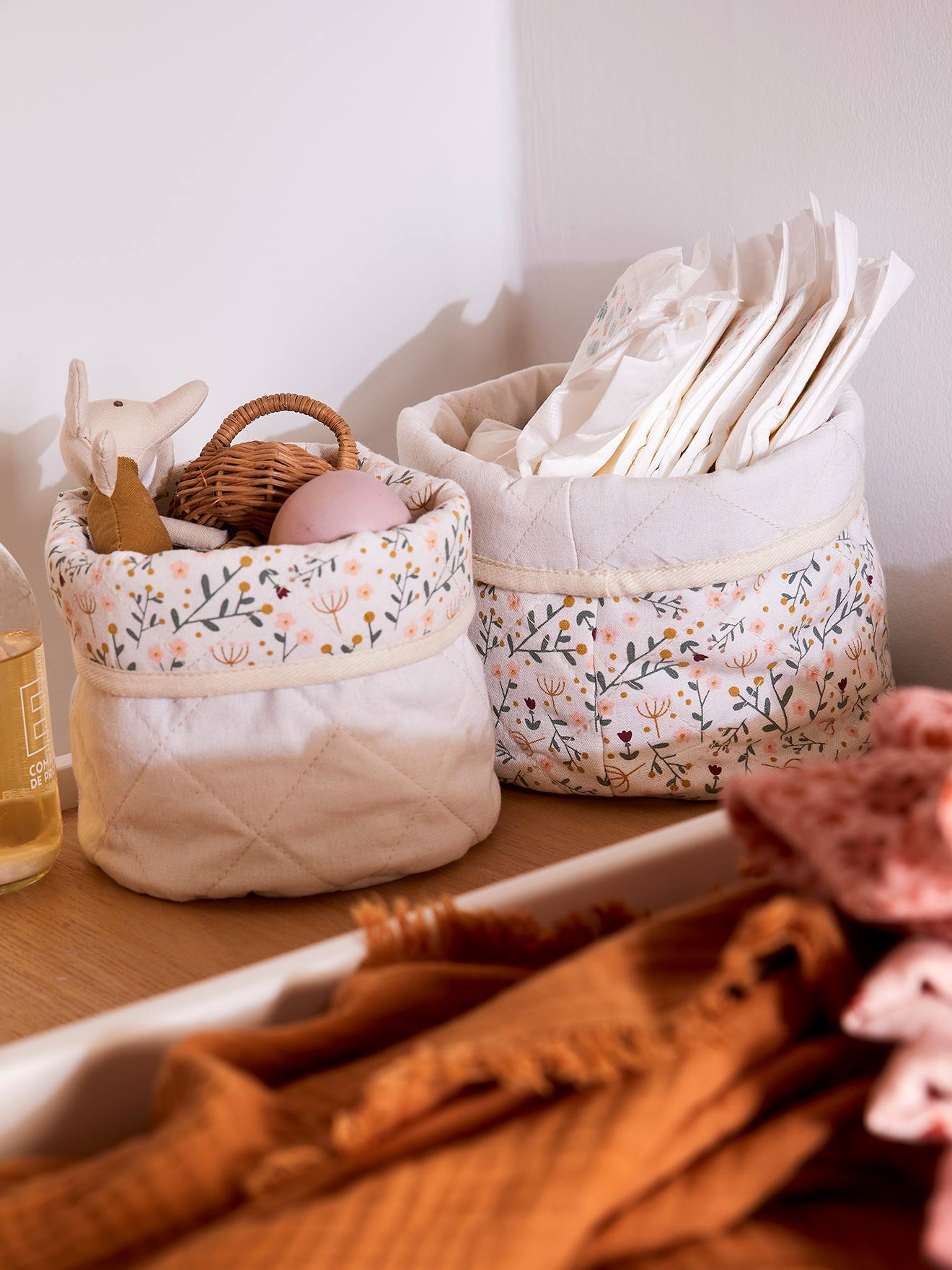 Vertbaudet Kinderzimmer 2er-Set Aufbewahrungskörbe BLUMENZAUBER - beige