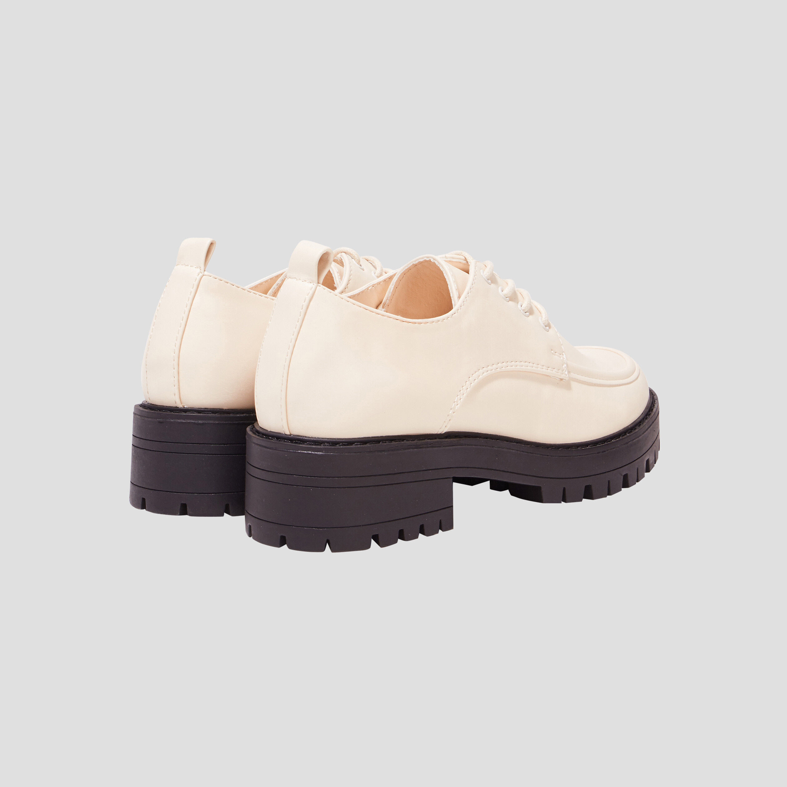 Derbies crantées ivoire femme | Cache Cache