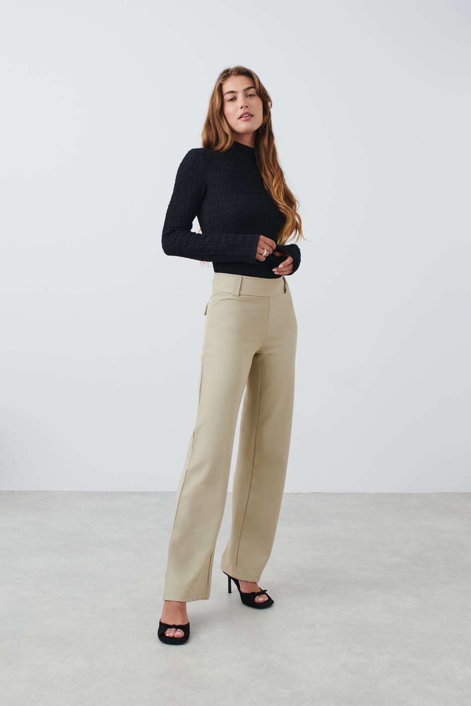 Straight pocket trousers