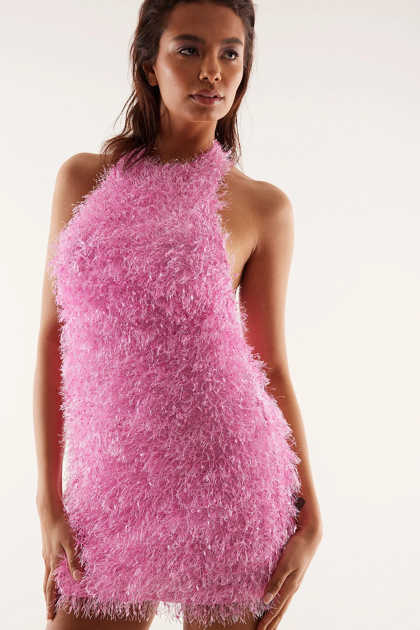 Neckholder-Minikleid