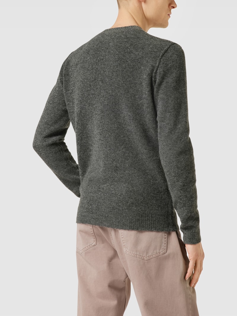 Strickpullover mit gerippten Abschlüssen in mittelgrau