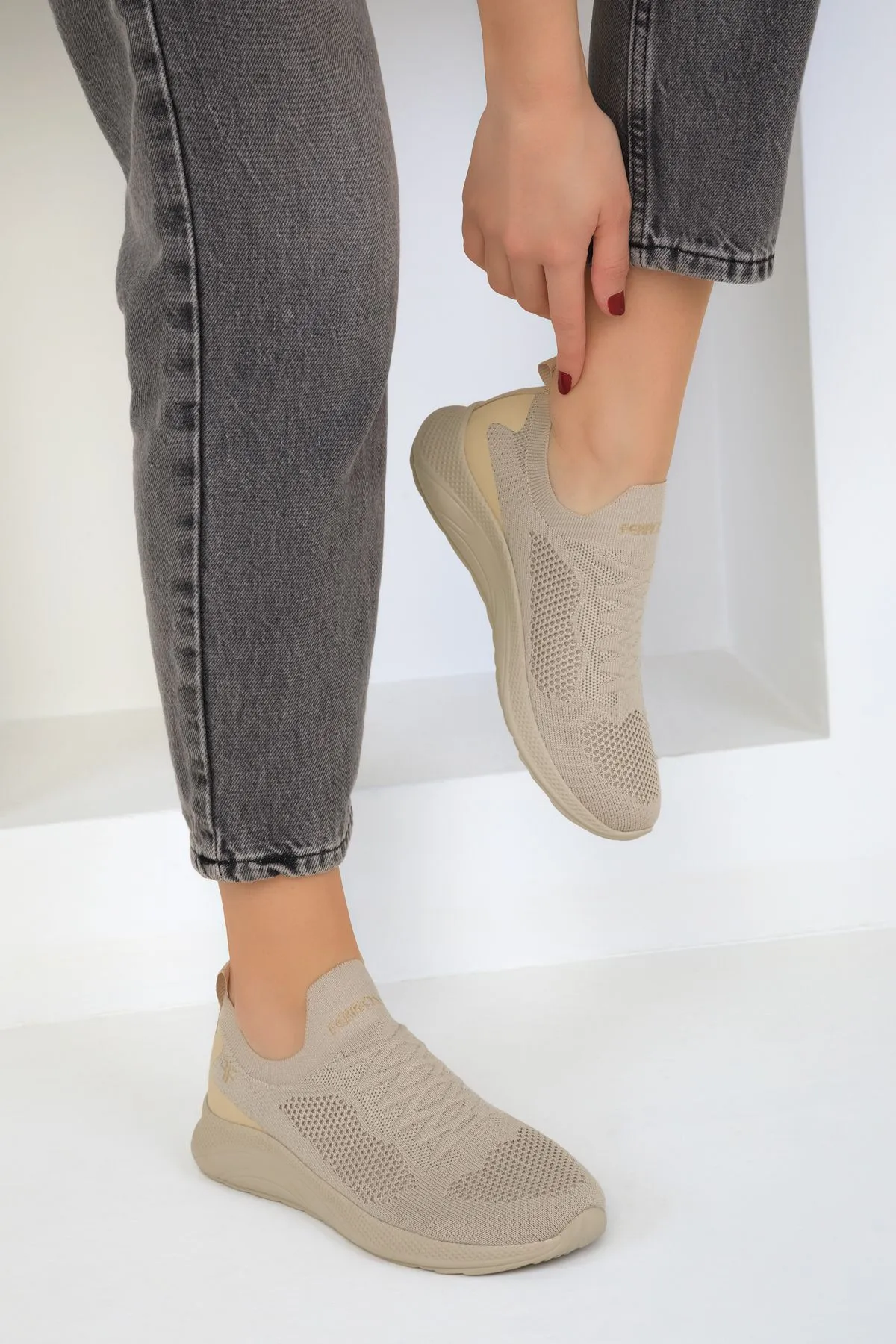 SOHO  Beige Damen Sneakers 16979