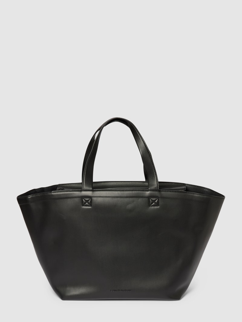 Shopper mit Label-Prägung Modell 'PIPPIN' in schwarz