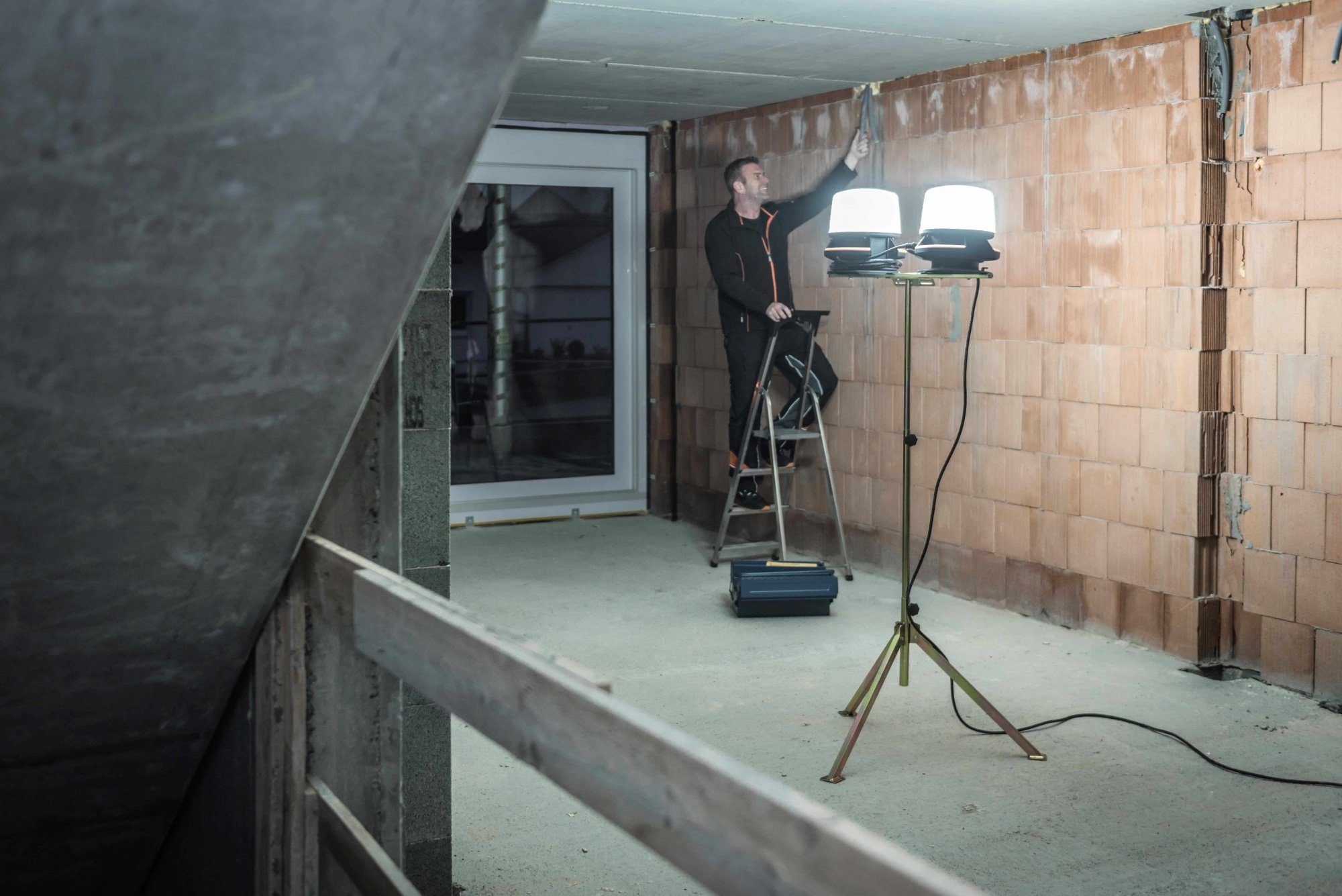 qpool24 Baustrahler, Brennenstuhl professionalLINE Mobiler 360° Hybrid LED Strahler