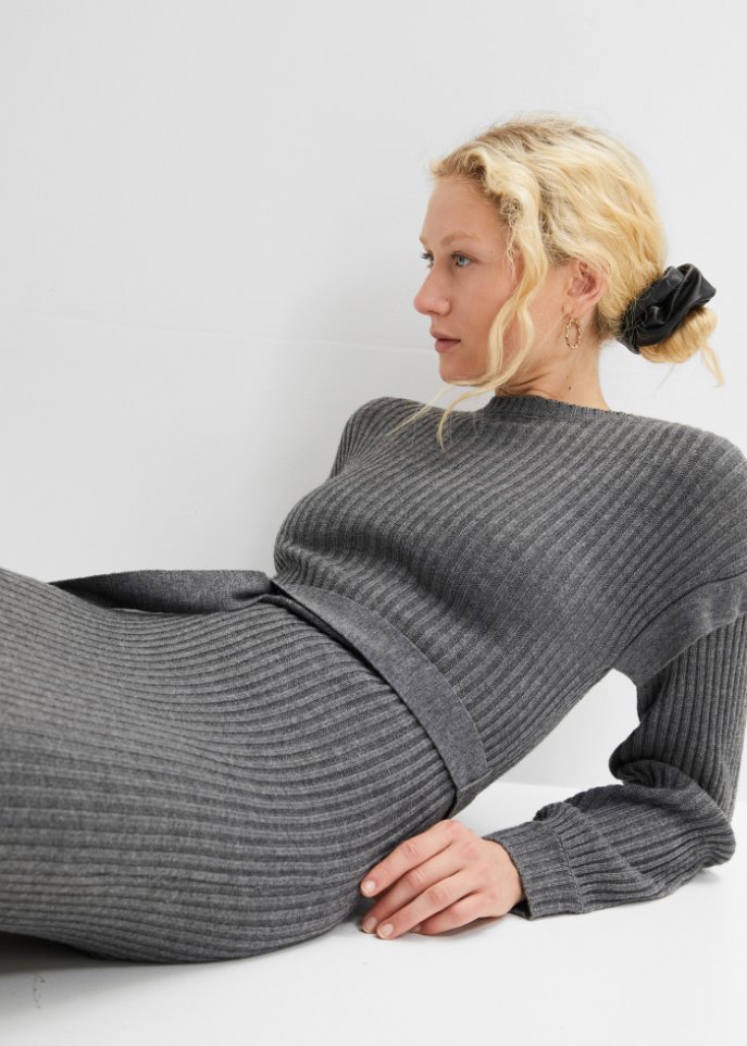 Strickkleid mit Bindeband