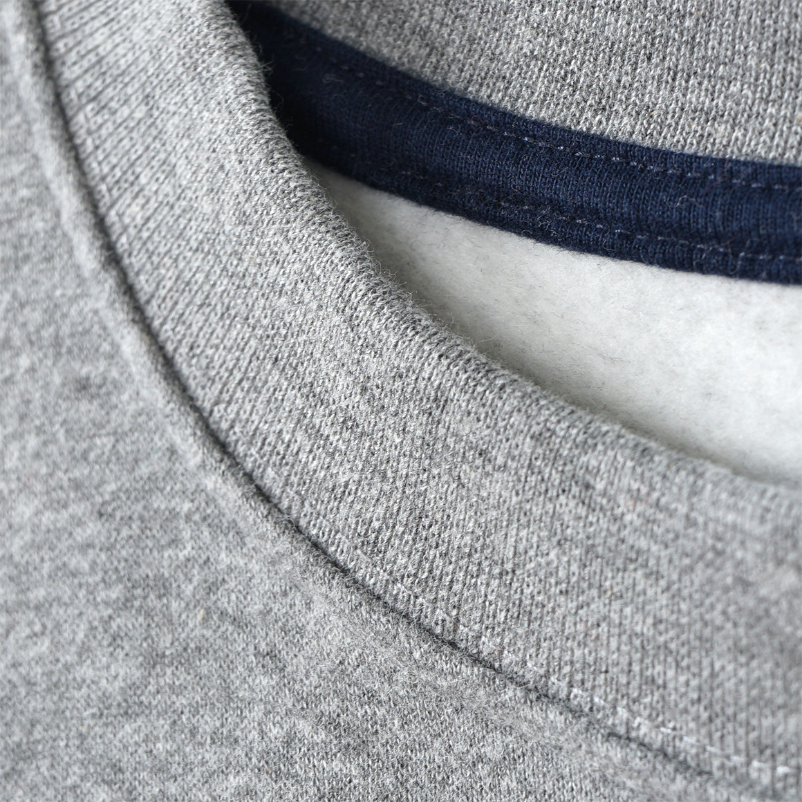 Jungen Sweatshirt mit Wendepailletten