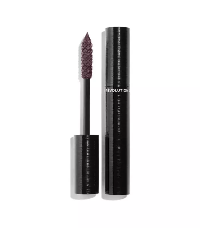 LE VOLUME RÉVOLUTION DE CHANEL Mascara volume extrême. Brosse imprimée en 3d