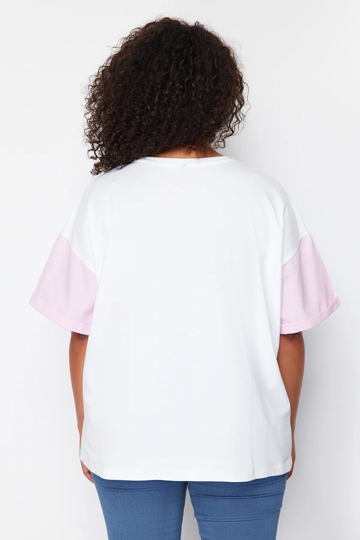Trendyol Curve  Große Größen in T-Shirt - Rosa - Oversized