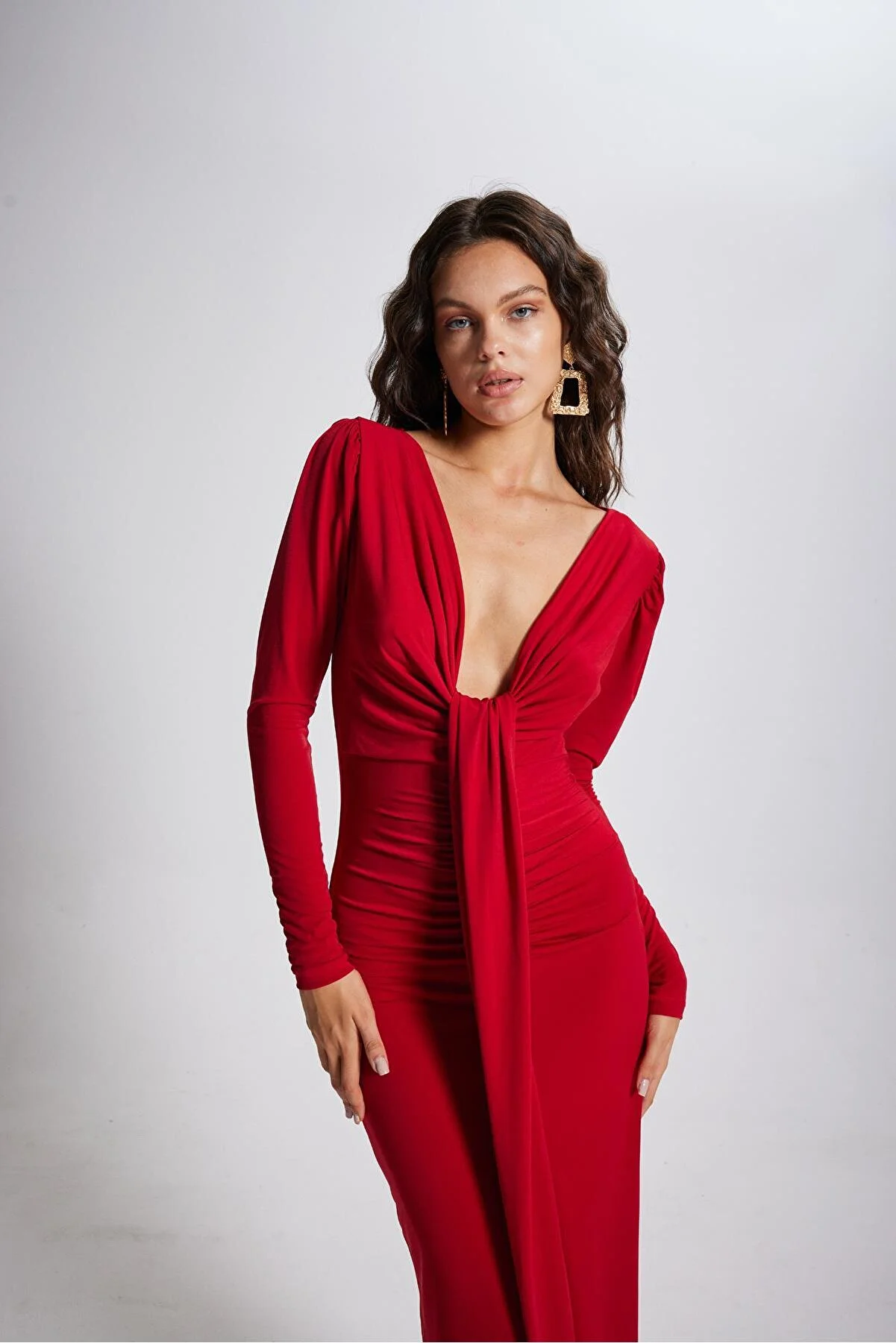 HOLLY LOLLY  Maxi-Moonlight-Kleid mit V-Ausschnitt und Wassermelonenärmeln in Rot