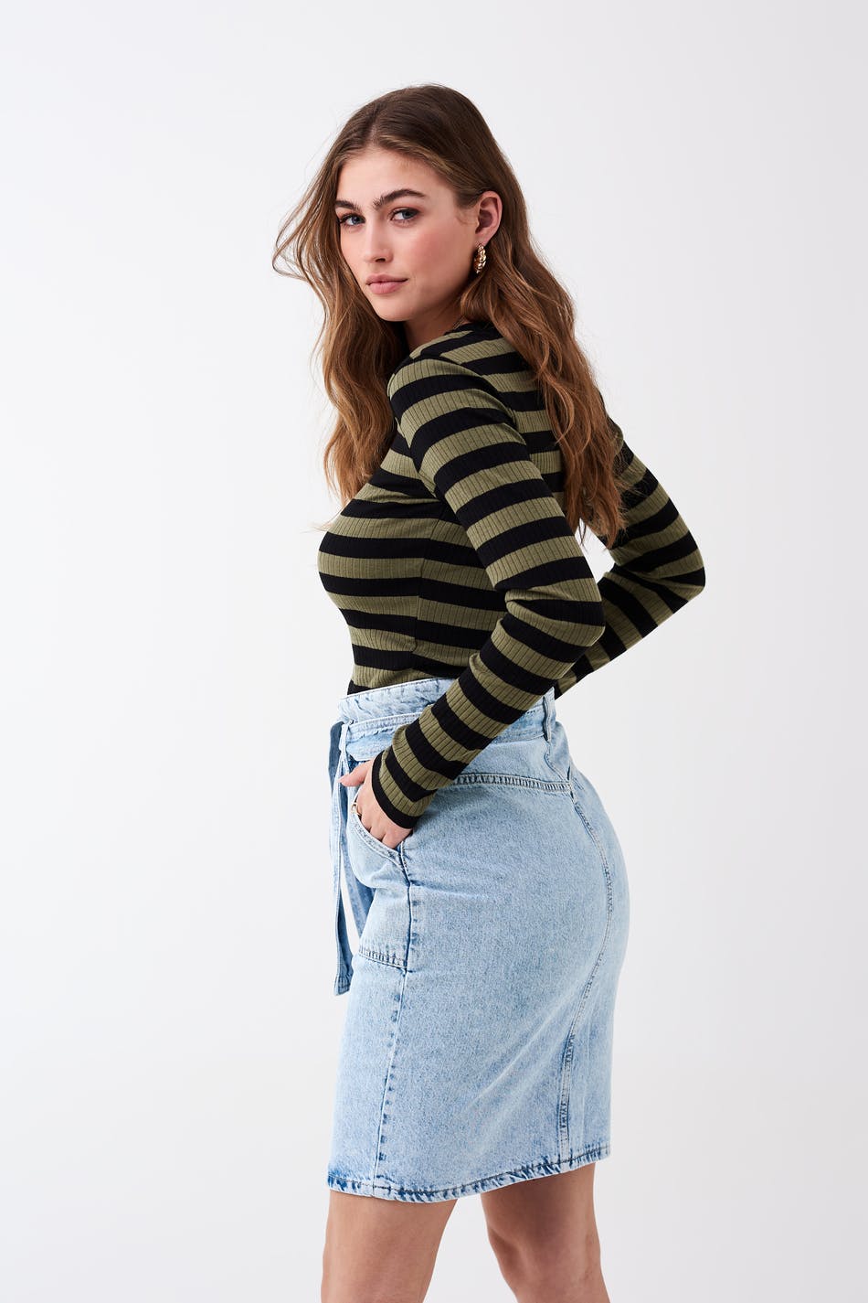 Paperbag button up denim skirt
