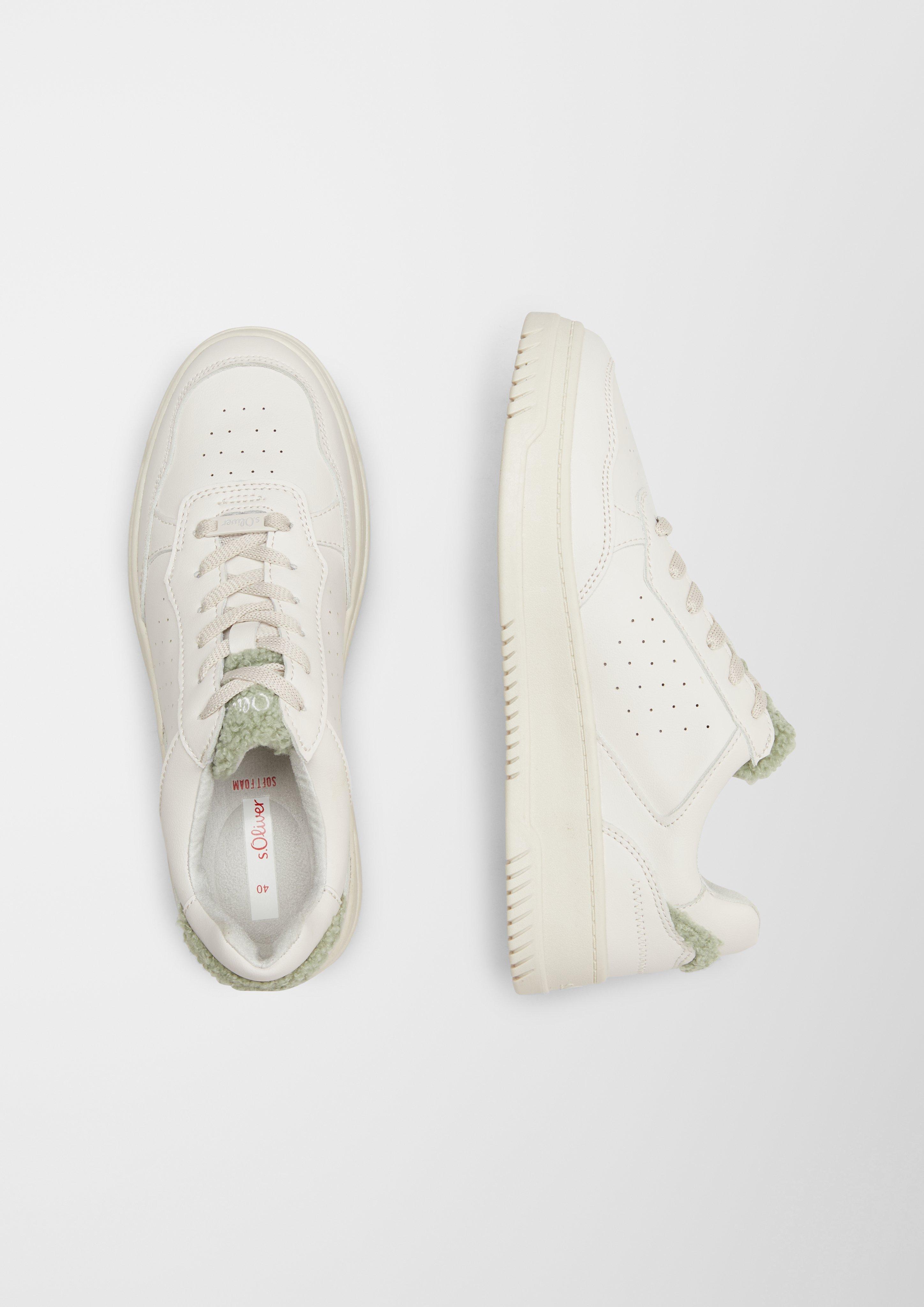 Sneaker mit Plüsch-Detail  6006449-462