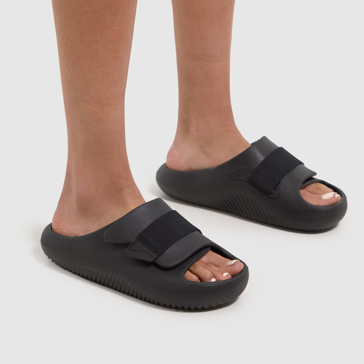 Crocs Mellow Luxe Recovery Slide szandál fekete színben