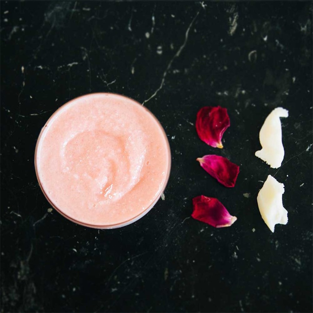 I WANT YOU NAKED Balance Rose & Huile de millepertuis Gommage pour le corps