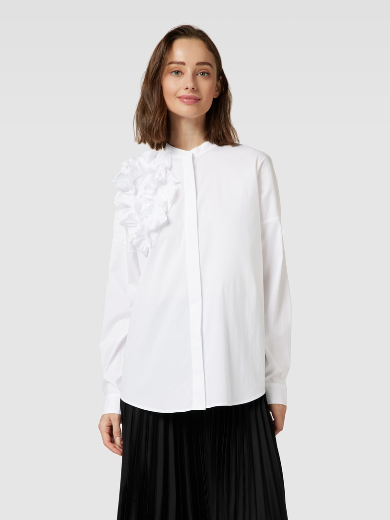 Bluse mit floralen Applikationen Modell 'Sonja Flower' in weiß