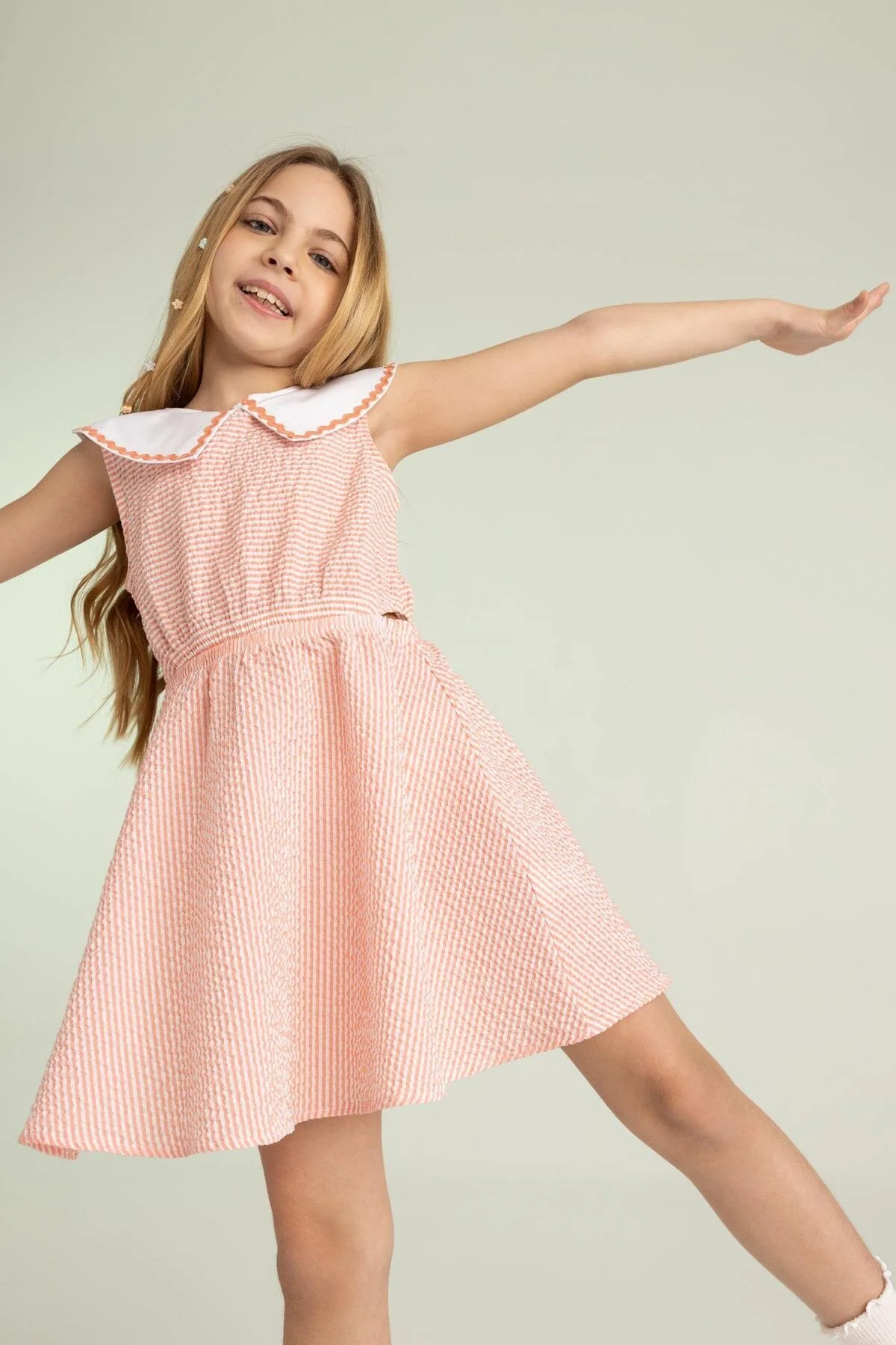 DeFacto  Crinkle-Kleid für Mädchen - ärmellos Z5918a623sm