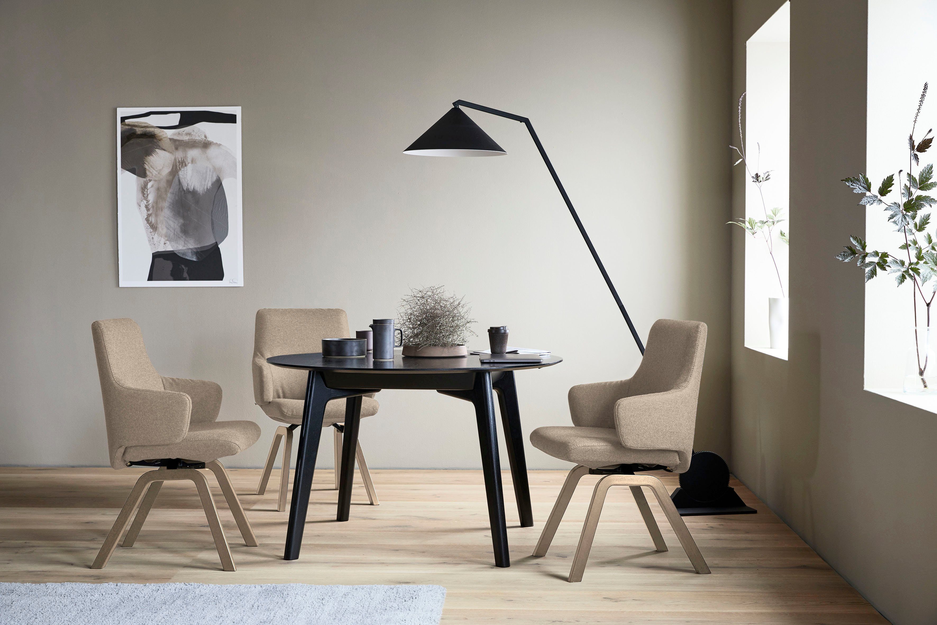 Stressless® Polsterstuhl Laurel, Low Back mit Armlehne, Größe L, mit schräggestellten Beinen in Schwarz