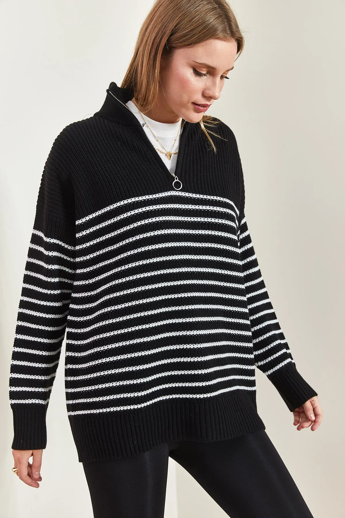Bianco Lucci  Sechs-Streifen-Strickpullover für Damen mit Rollkragen und Reißverschluss