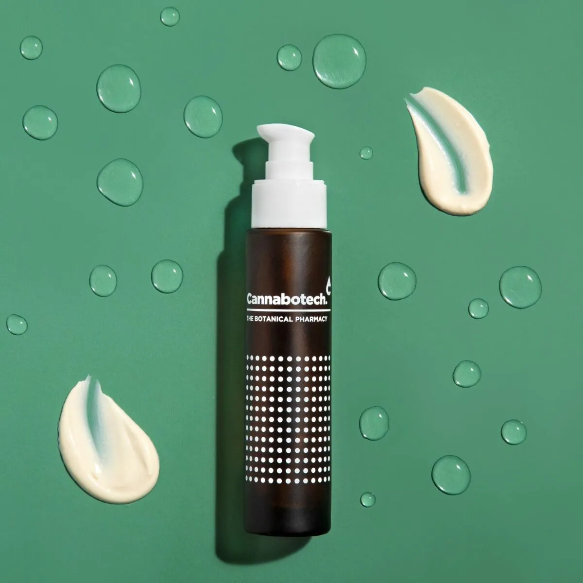 „Cannabotech Soothe Skin Balm“ drėkinamasis ir raminamasis balzamas jautriai odai