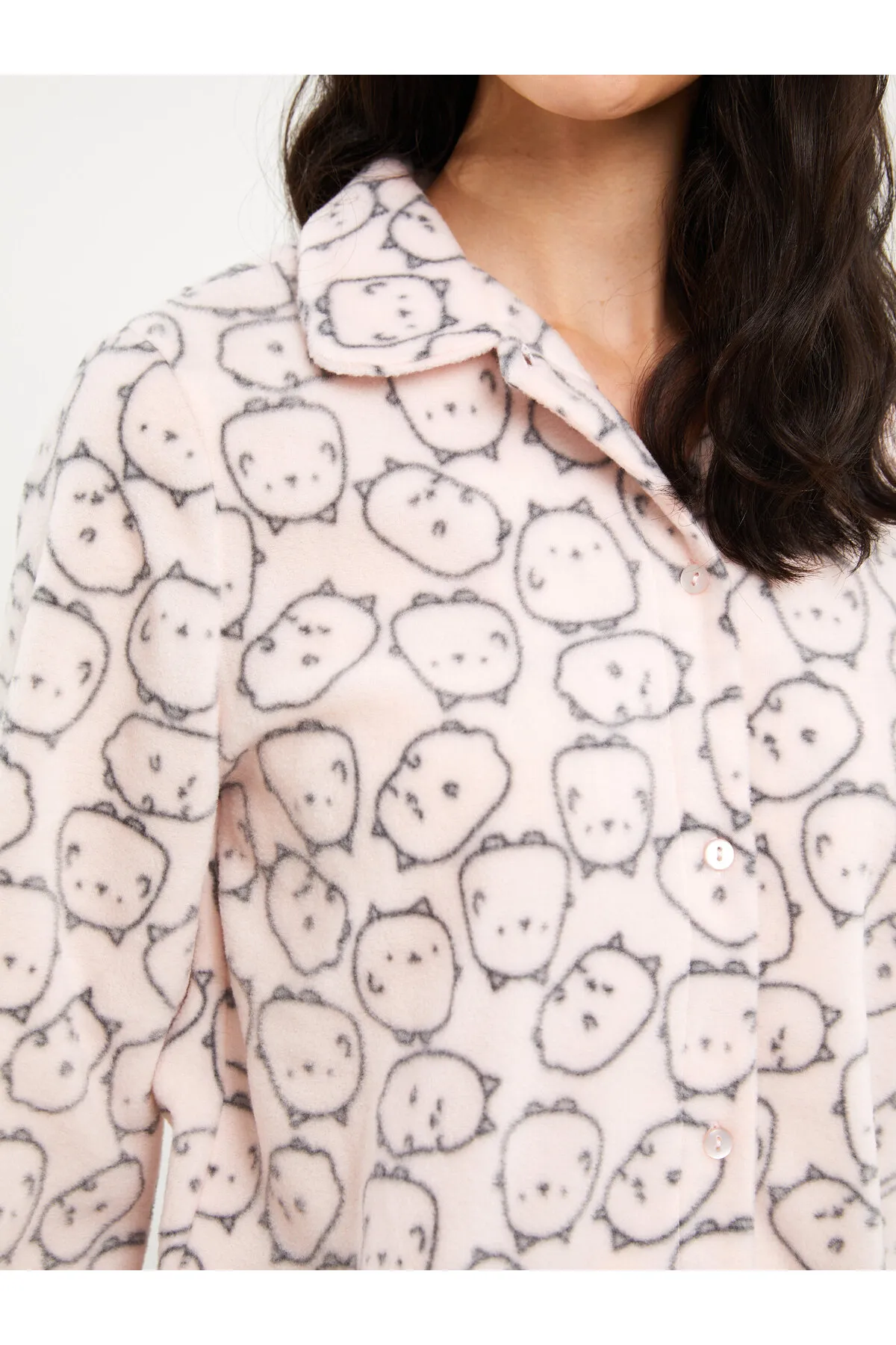 LC Waikiki  Damen-Pyjama-Set aus gemustertem Hemdkragen mit langen Ärmeln aus Fleece