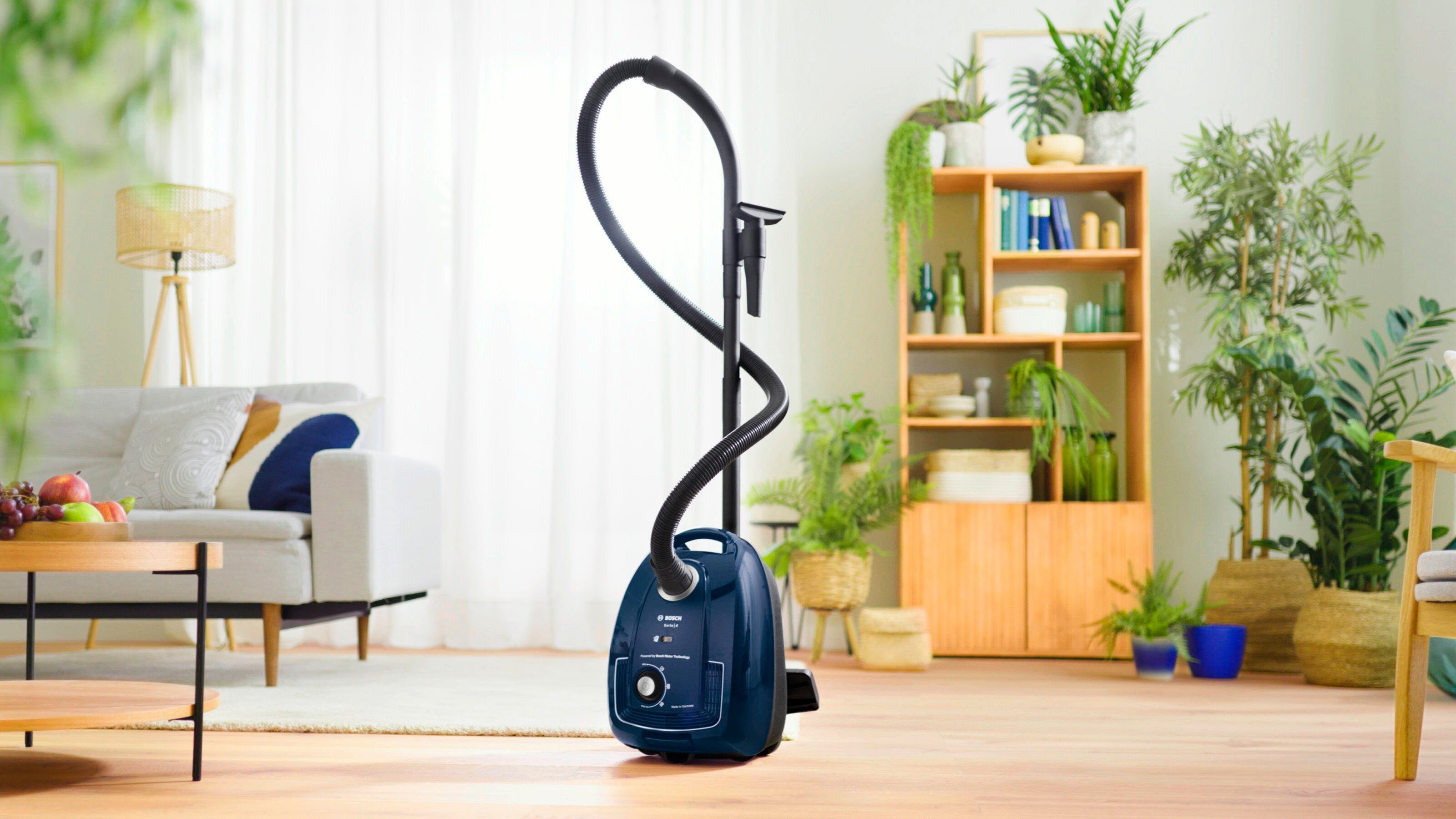 BOSCH Bodenstaubsauger BGD38BU2, 600 W, mit Beutel, aus 30 % recyceltem Kunststoff