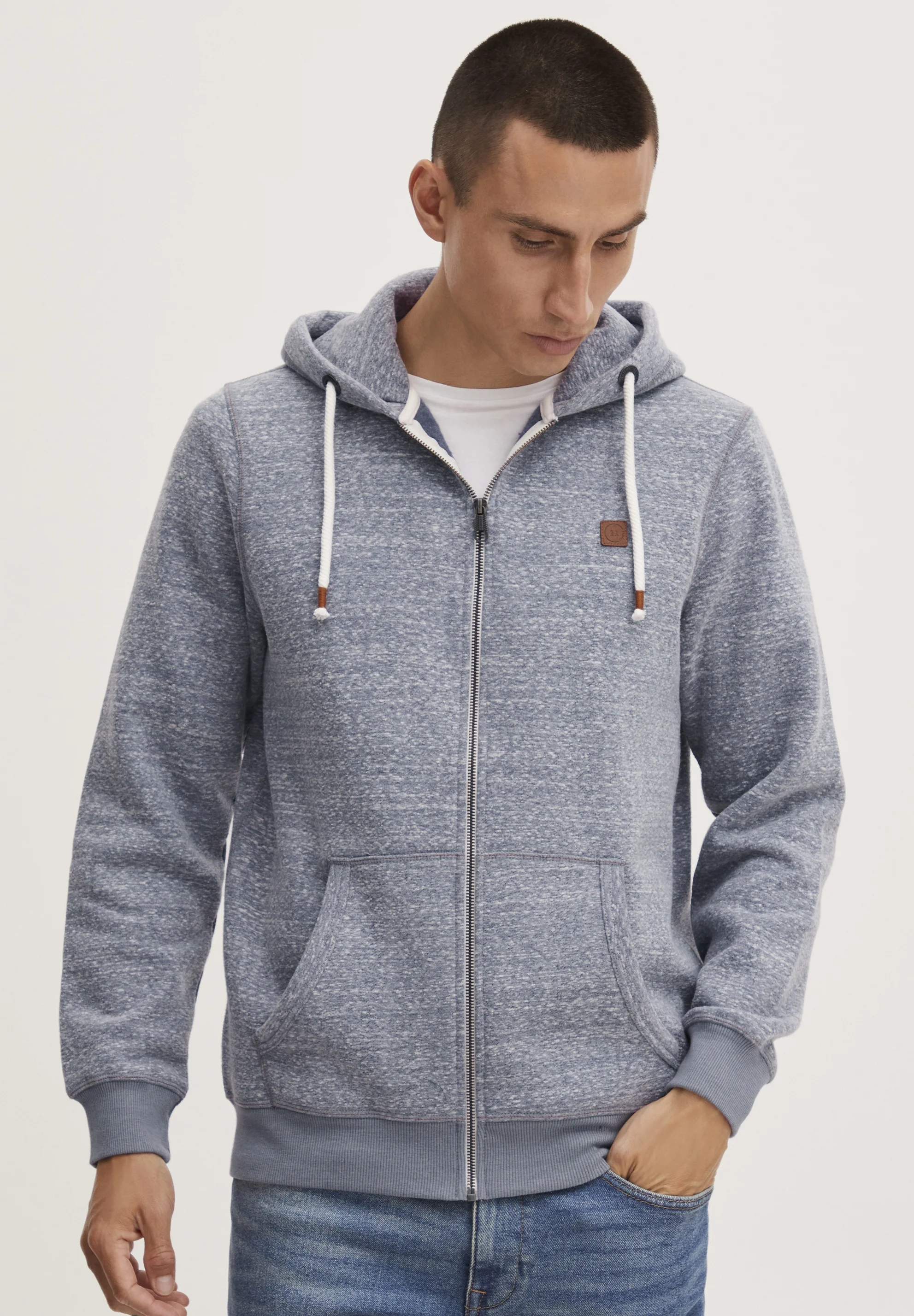 11 Proyecto PRBJARNE - Sudadera con cremallera