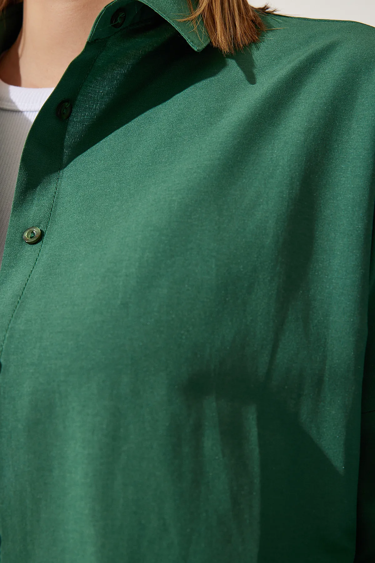 Happiness İstanbul  Smaragdgrünes, langes Basic-Shirt für Damen in Übergröße 3900 DD00842