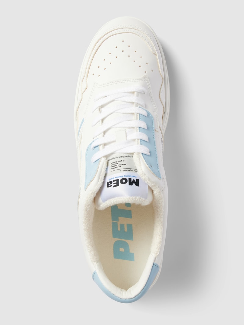 Sneaker mit Label-Details in weiß