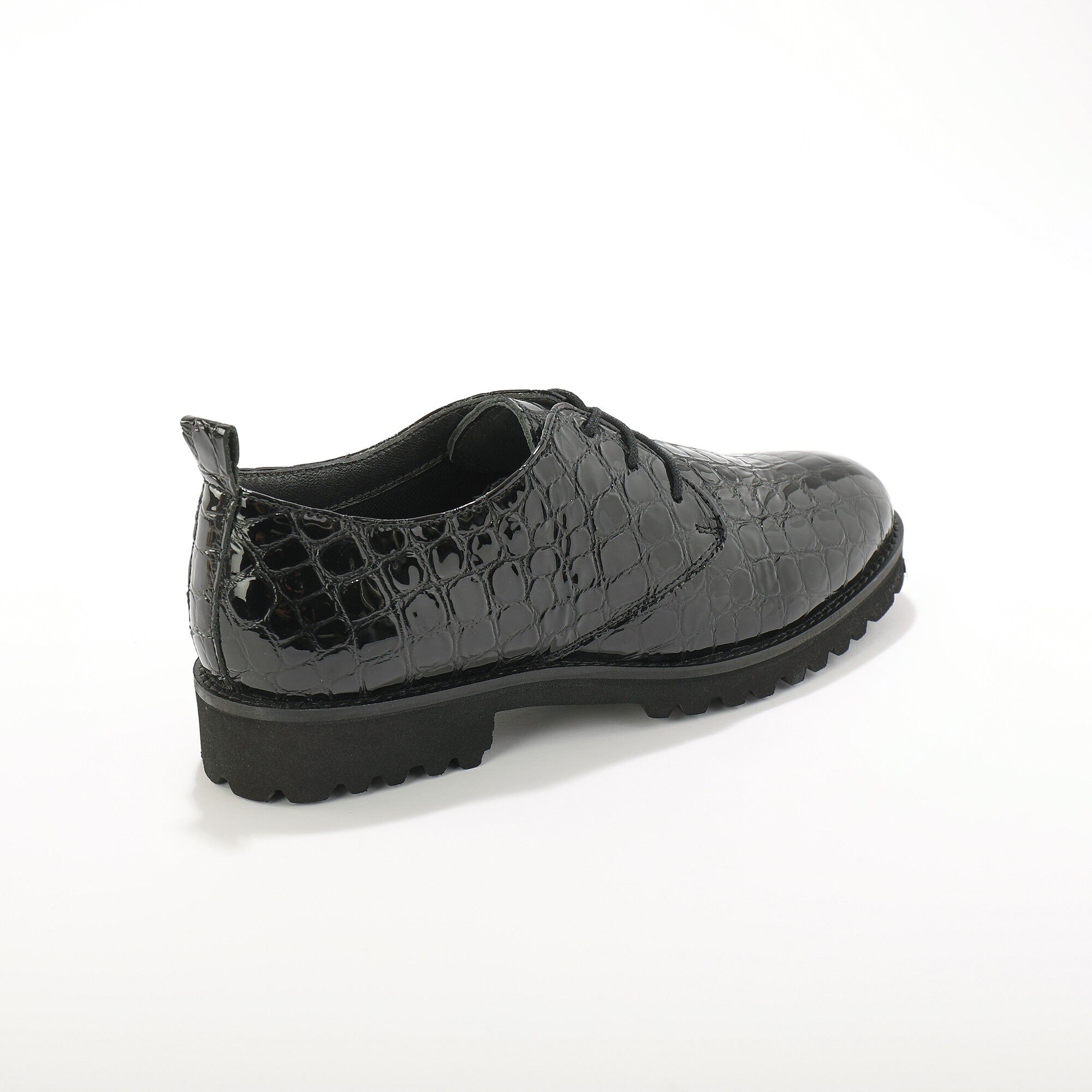 Derbies vernies à lacets en cuir