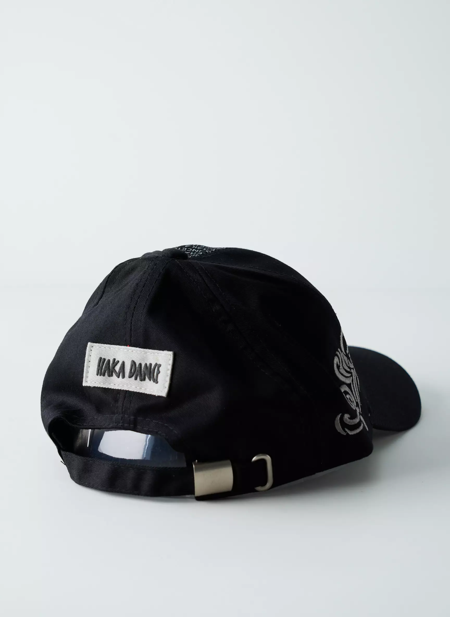 Haka Dance Casquettes Homme couleur noir