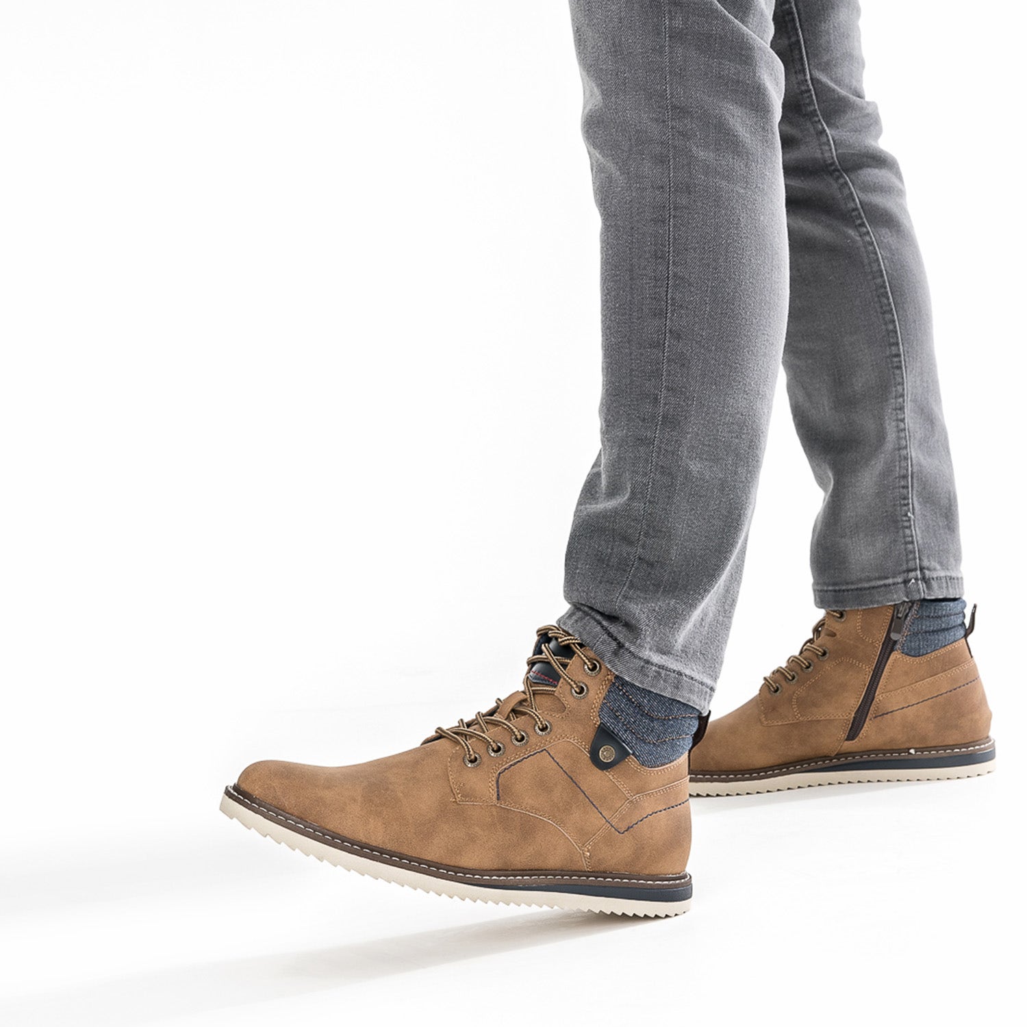 Boots camel à lacet