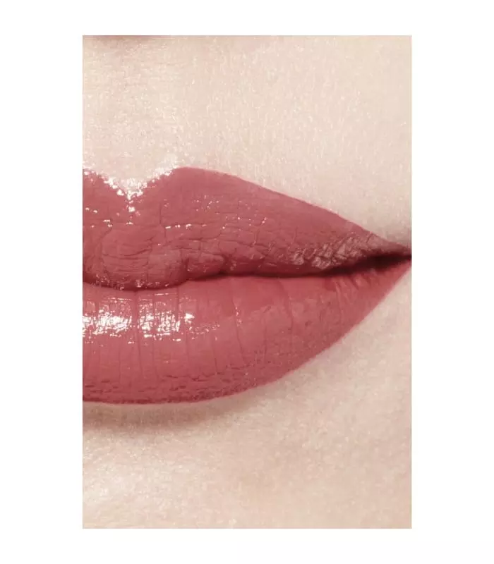 ROUGE COCO BLOOM Le rouge à levrès hydratant et repulpant longue tenue, couleur et brillance intenses