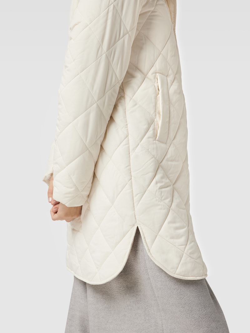 Steppmantel mit Druckknopfleiste in offwhite